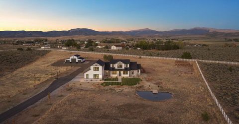 1409 Hunters Point Drive, Gardnerville, NV 89410 Photo