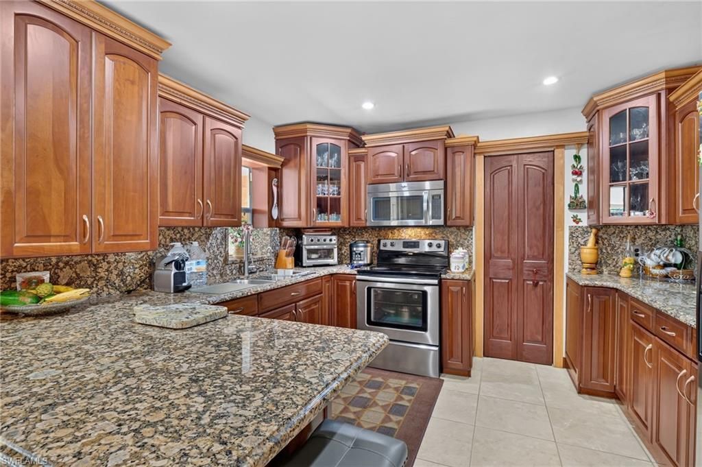 1100 SE 30th St, Cape Coral, FL 33904 Photo