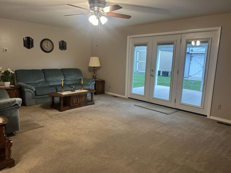 321 N Garber Drive, Tipp City, OH 45371 Photo 8