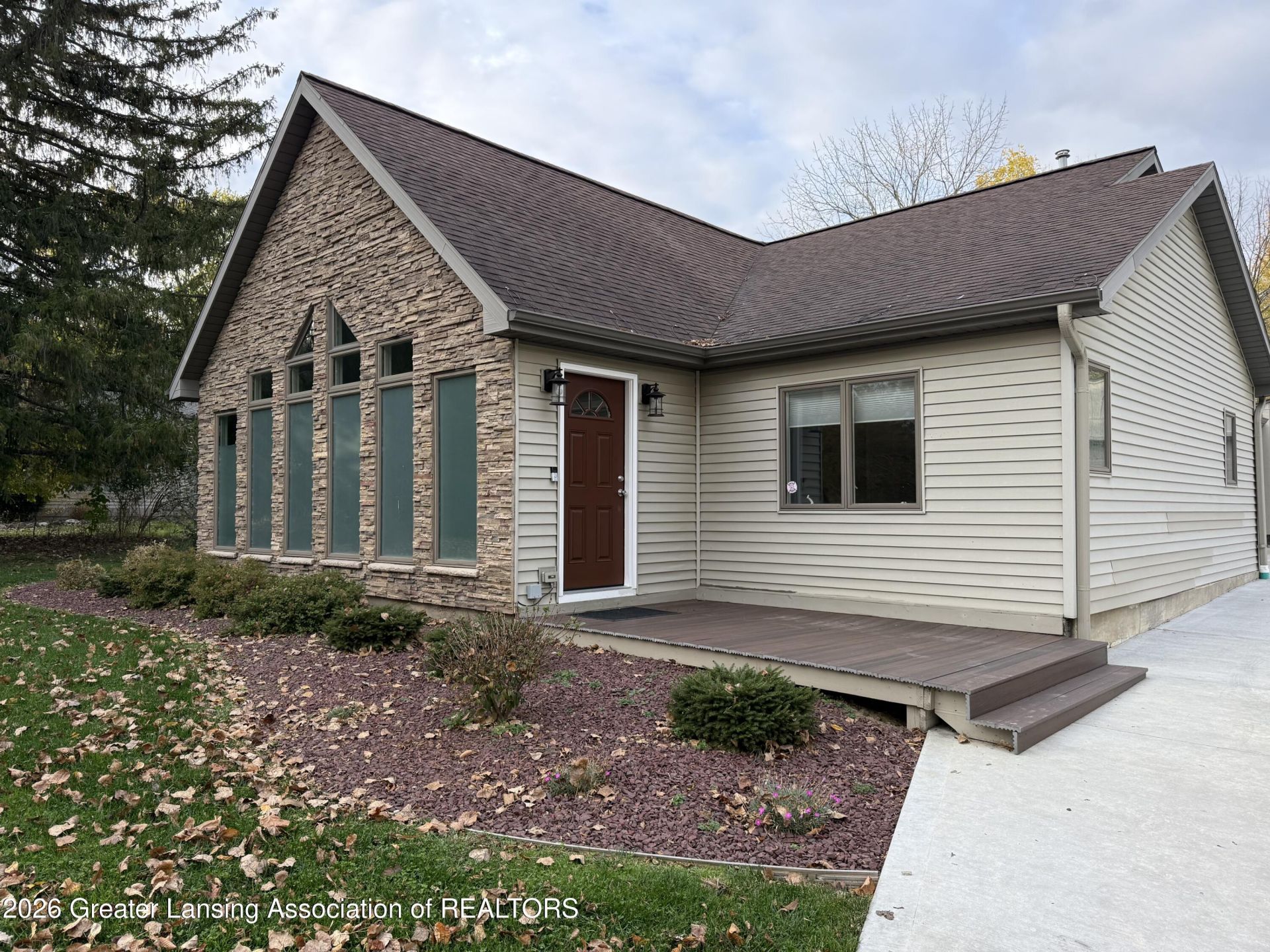 2324 Raby Road, East Lansing, MI 48823 Main Photo