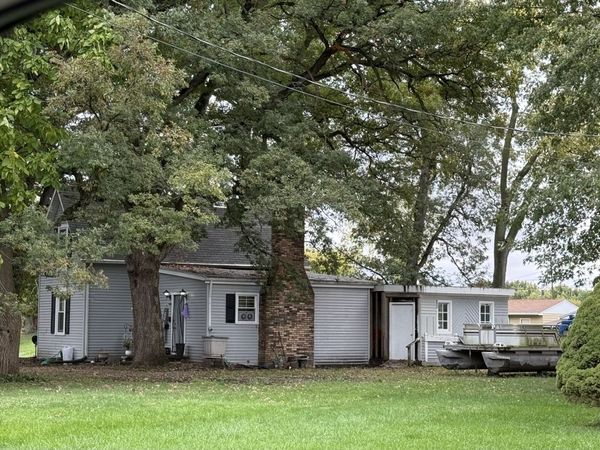 325 42nd Avenue, Rock Island, IL 61201
