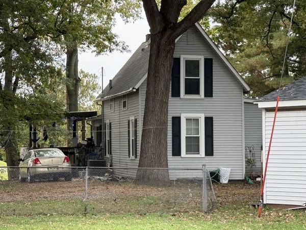 325 42nd Avenue, Rock Island, IL 61201