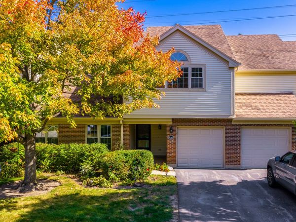 625 Sutton Court , Wheeling, IL 60090