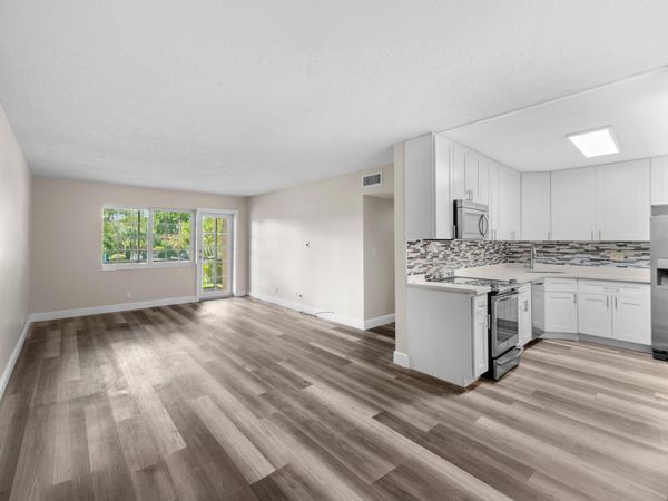 1951 NE 2nd Avenue, Unit I216, Wilton Manors, FL 33305