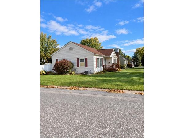 435 S 6th Street, Barron, WI 54812