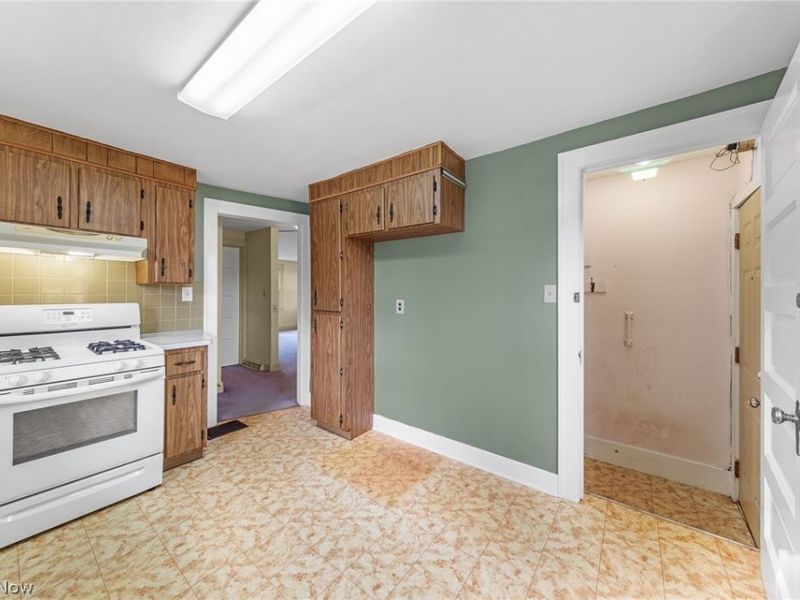 7949 Ridge Road, Wadsworth, OH 44281 Photo 10