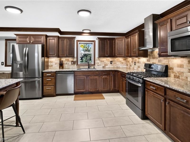 3080 Stoney Creek Drive, North Royalton, OH 44133 Photo 8