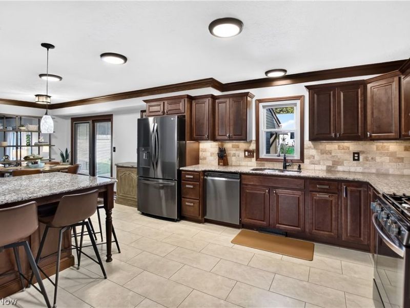 3080 Stoney Creek Drive, North Royalton, OH 44133 Photo 9