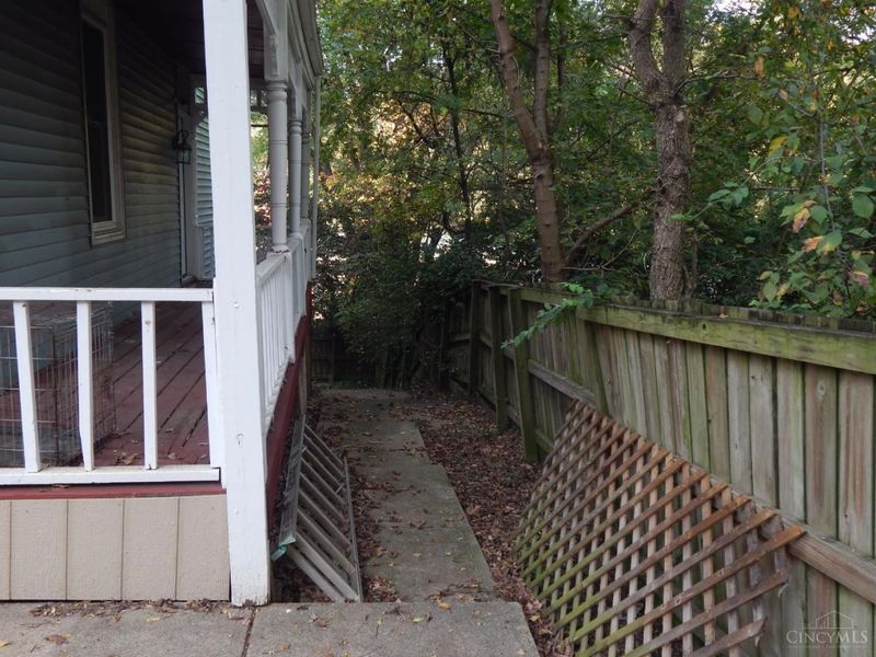 655 Steiner Avenue, Cincinnati, OH 45204 Photo 3