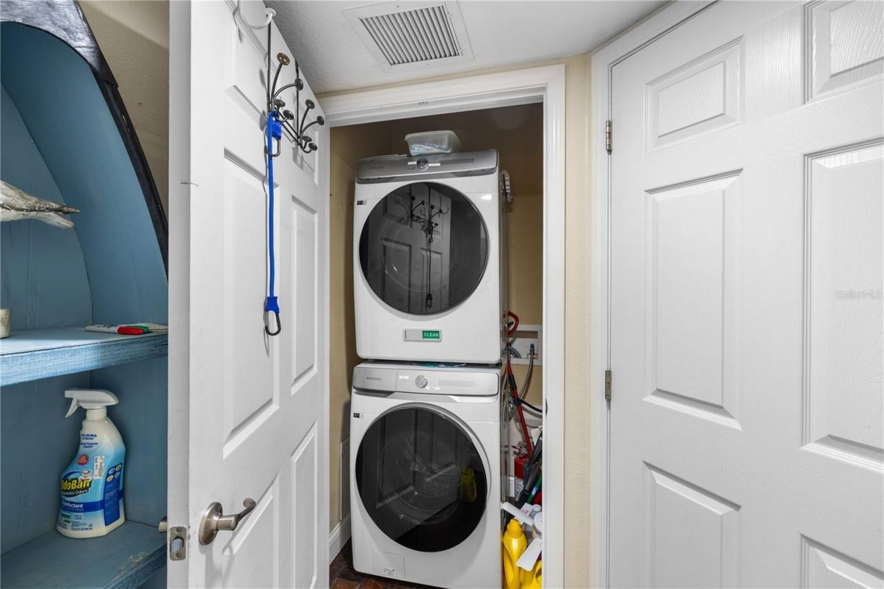 3337 Mangrove Drive, Hernando Beach, FL 34607 Photo