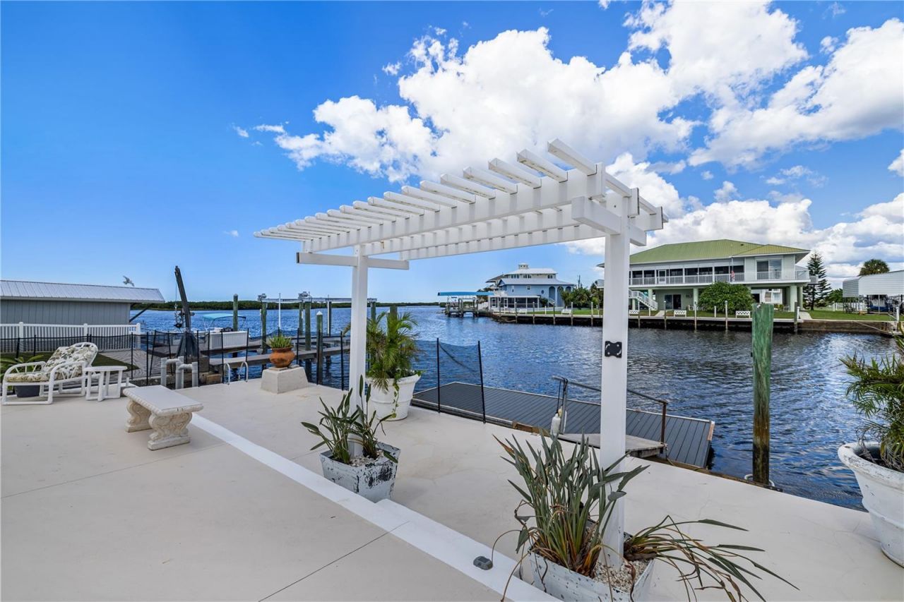 3337 Mangrove Drive, Hernando Beach, FL 34607 Photo