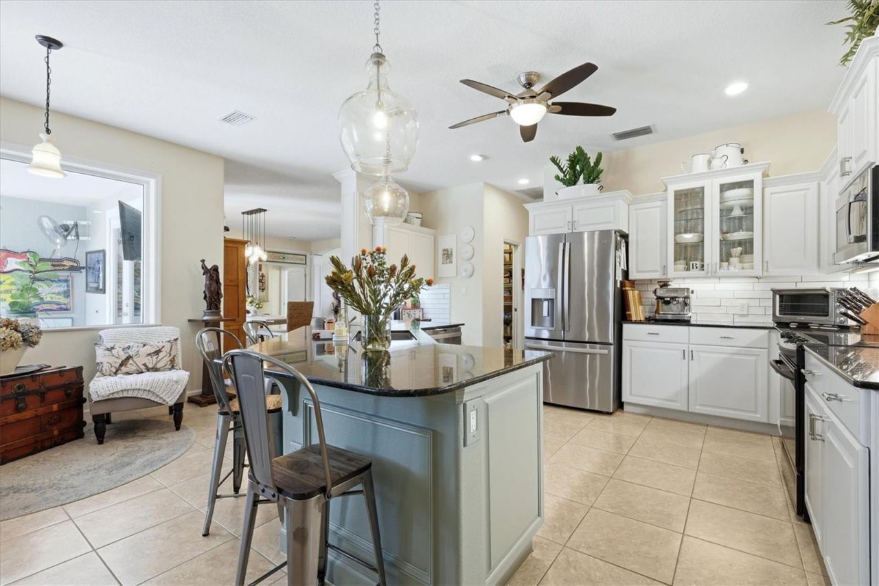1753 Kingsdown Drive, Sarasota, FL 34240 Photo
