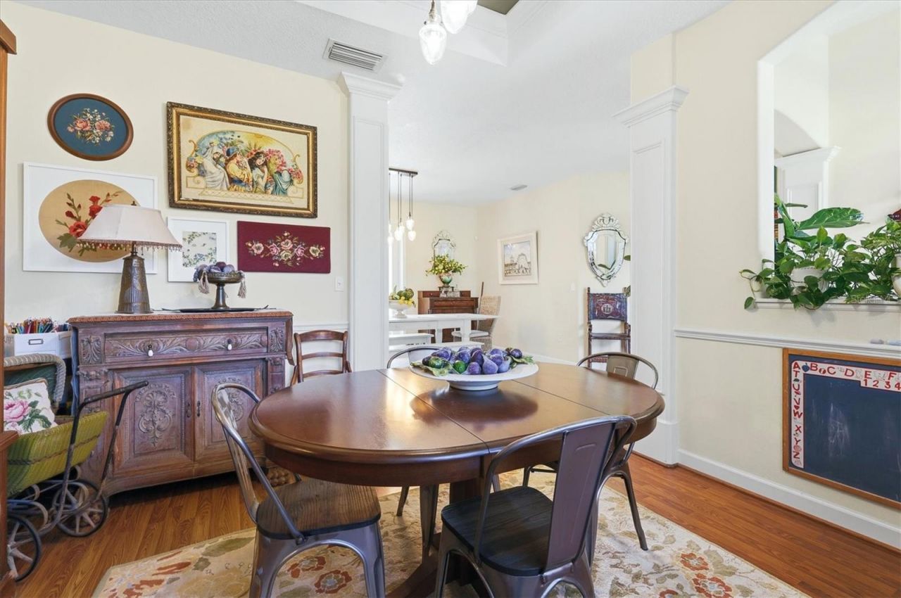 1753 Kingsdown Drive, Sarasota, FL 34240 Photo