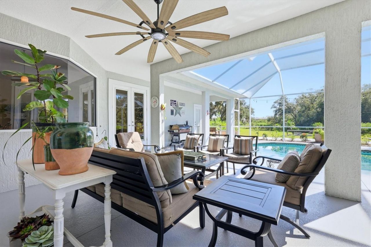 1753 Kingsdown Drive, Sarasota, FL 34240 Photo