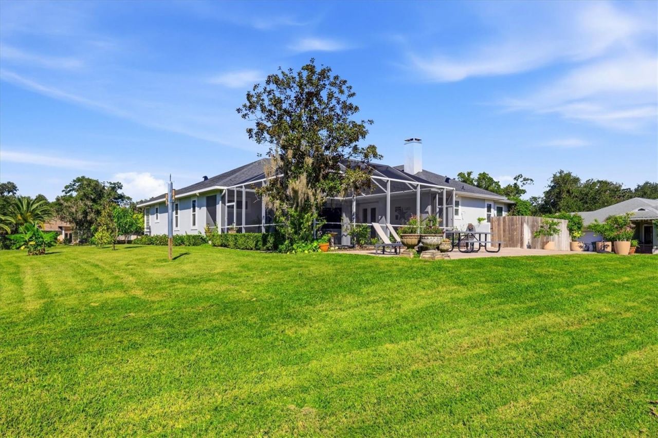 1753 Kingsdown Drive, Sarasota, FL 34240 Photo