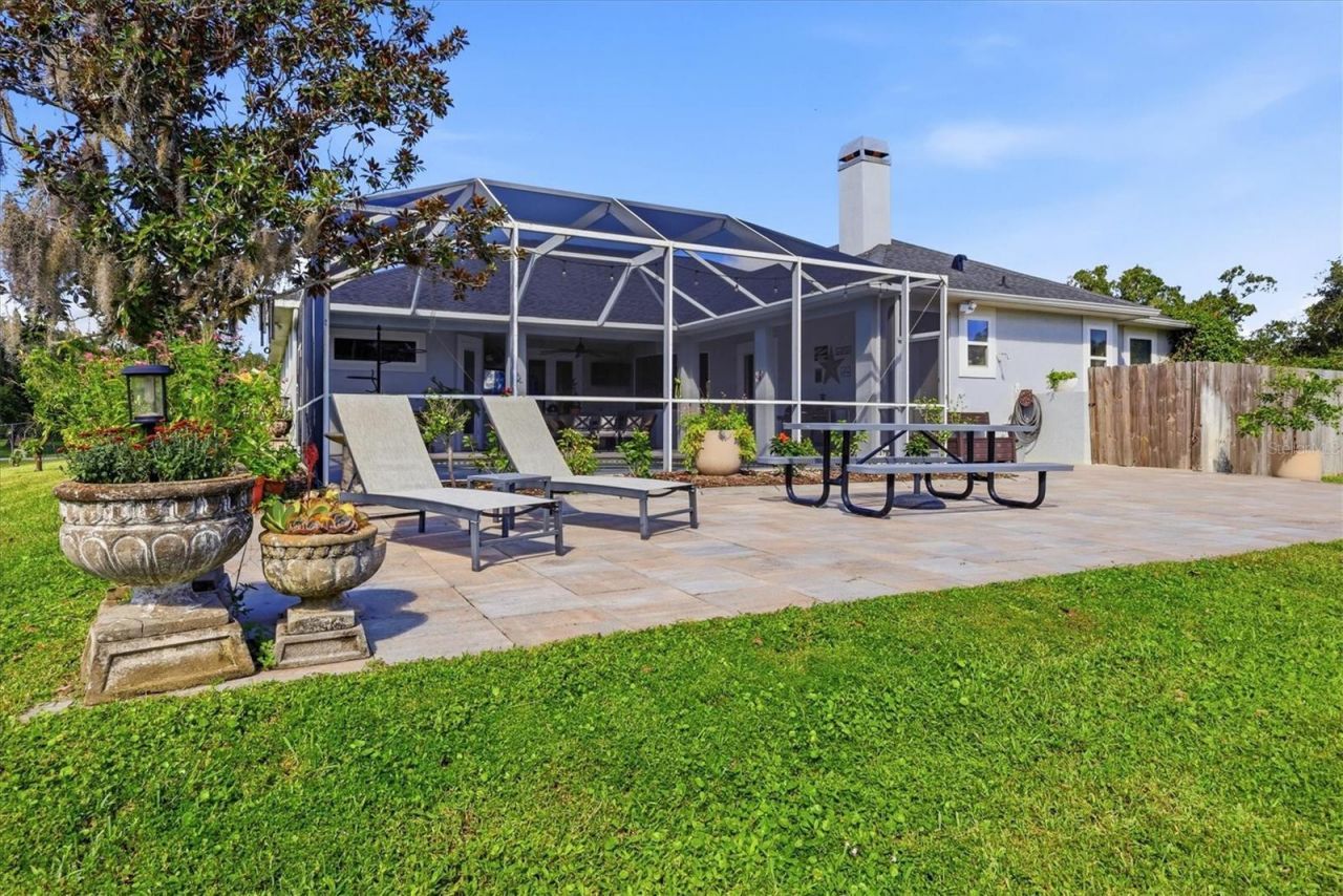 1753 Kingsdown Drive, Sarasota, FL 34240 Photo