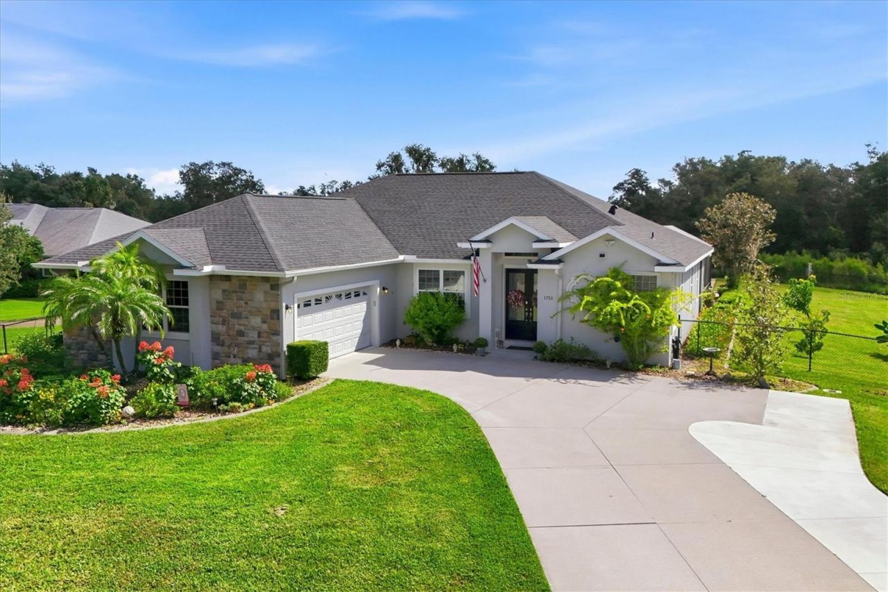 1753 Kingsdown Drive, Sarasota, FL 34240 Photo