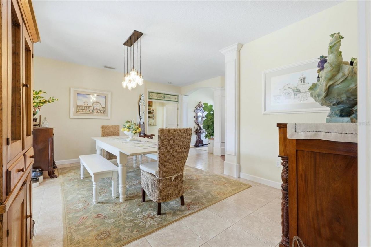 1753 Kingsdown Drive, Sarasota, FL 34240 Photo