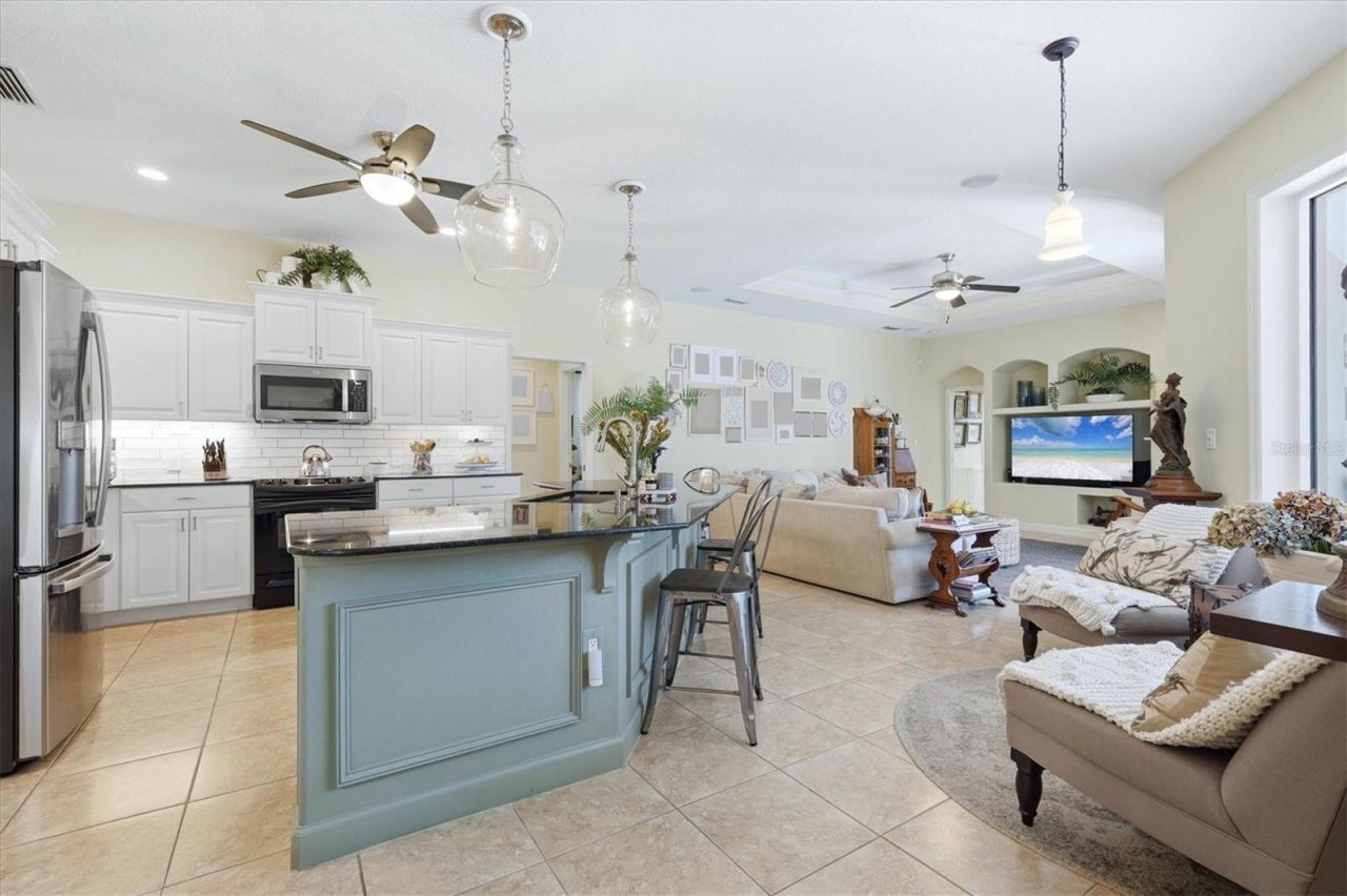 1753 Kingsdown Drive, Sarasota, FL 34240 Photo
