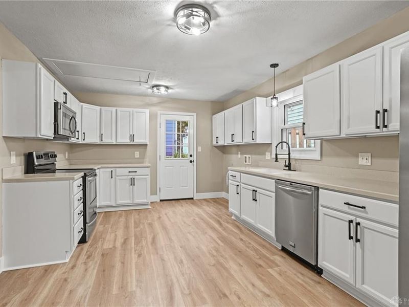 1229 S Central Avenue, Fairborn, OH 45324 Photo 7