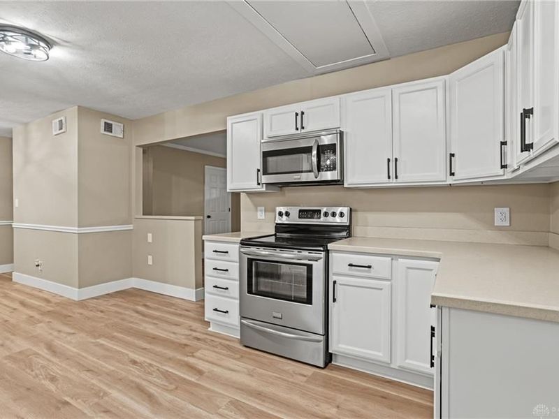 1229 S Central Avenue, Fairborn, OH 45324 Photo 9