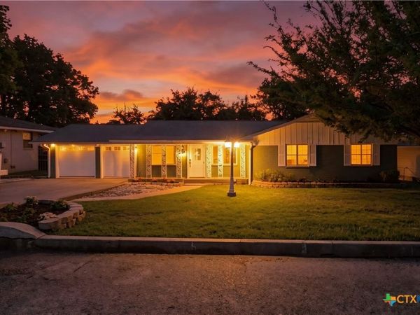 860 Oak Lane, New Braunfels, TX 78130