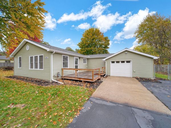 2995 S Meridian Road, Jackson, MI 49203