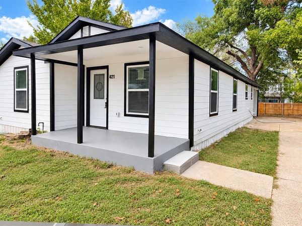 421 Ross Street E, Sulphur Springs, TX 75482