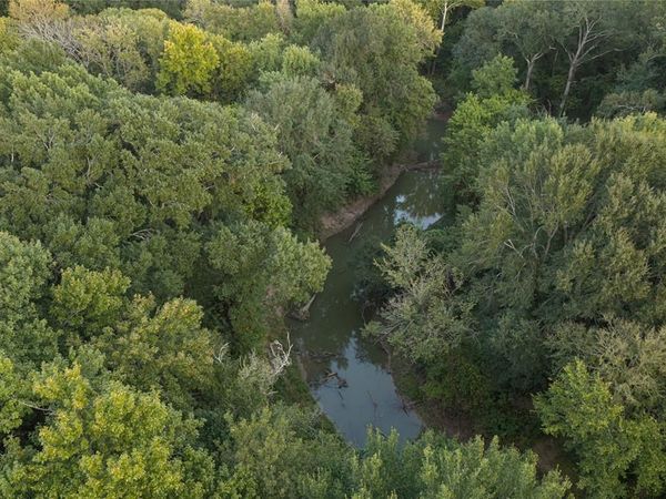 902 Vz County Road 3710, Edgewood, TX 75117
