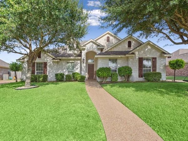 329 Edinburgh Lane , Waco, TX 76712