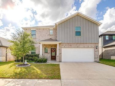 2716 Andesite Lane, Fort Worth, TX 76108