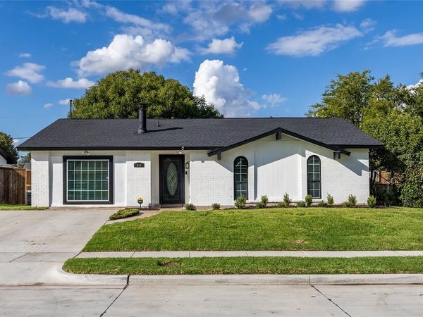 310 Glendale Drive, Grand Prairie, TX 75052