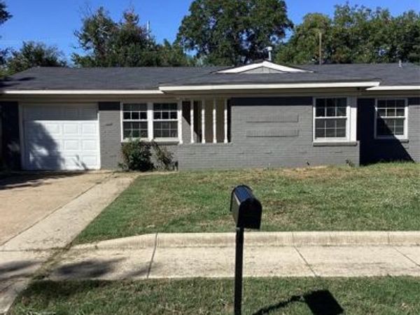 1811 E Lovers Lane, Arlington, TX 76010