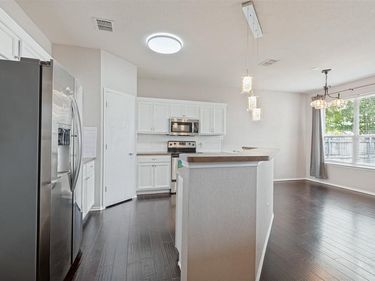 6441 Waterhill Lane, Fort Worth, TX 76179