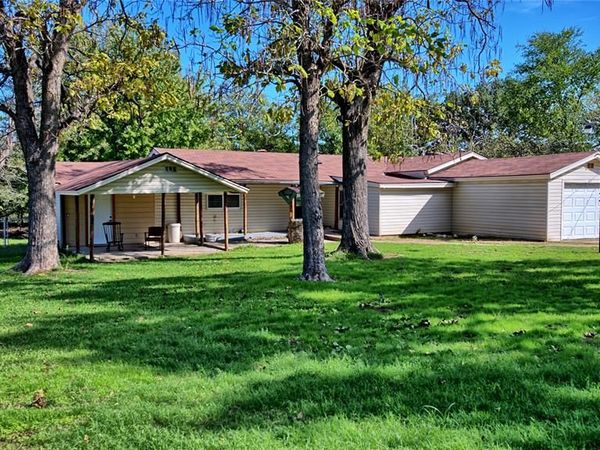 415 S Union Street, Montague, TX 76251