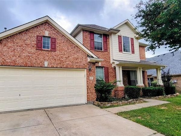 9221 Wild River Drive , Arlington, TX 76002