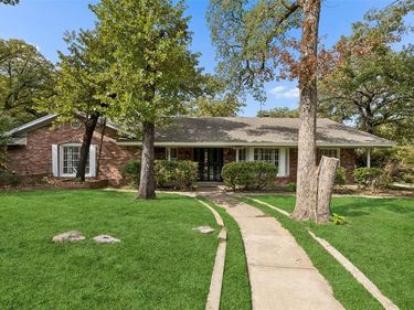 1500 Danciger Drive, Fort Worth, TX 76112