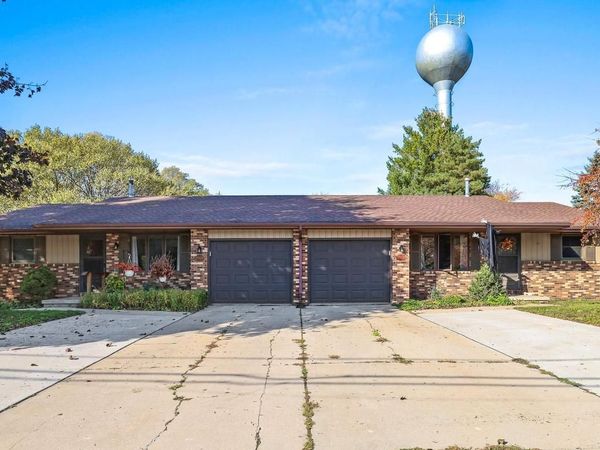 2909 HUMBOLDT ROAD, Green Bay, WI 54311