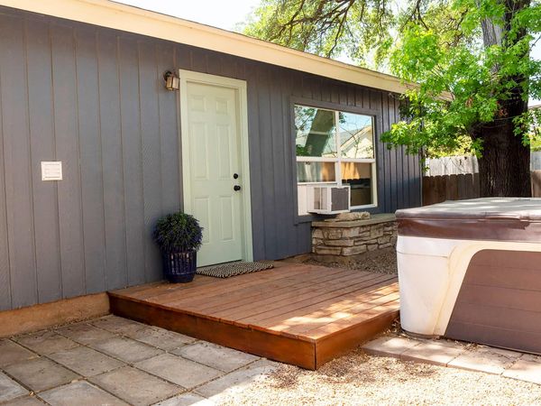 5700 Avenue G , Unit B, Austin, TX 78752