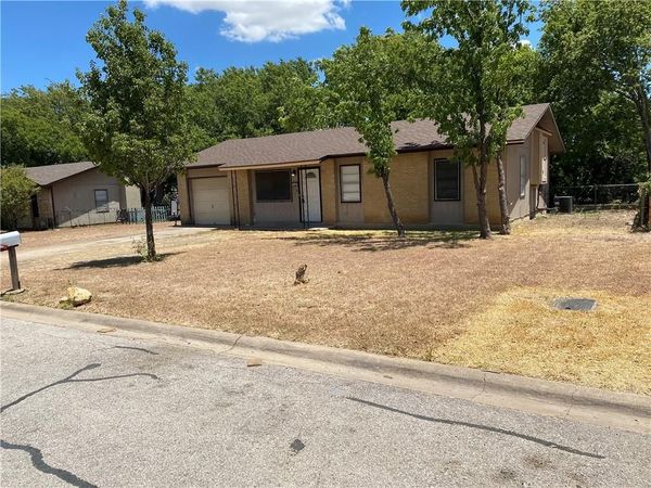 2105 Dixie LN , Round Rock, TX 78664
