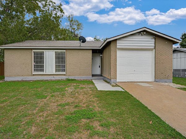509 Blueberry HL , Austin, TX 78745