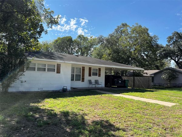 123 W Cedar ST , La Grange, TX 78945
