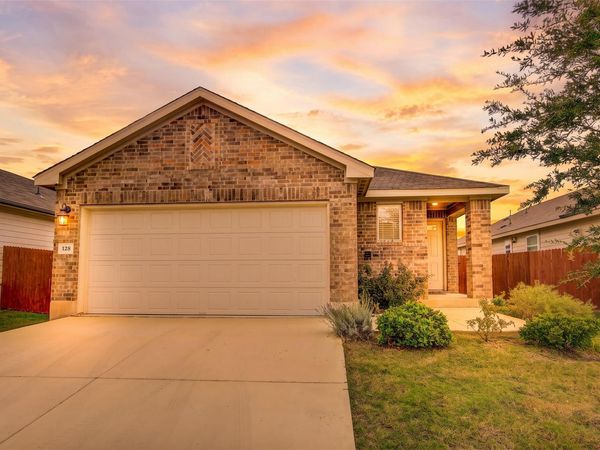 128 Outlaw DR , Liberty Hill, TX 78642