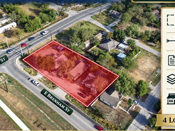 107 E Brenham ST, Manor, TX 78653