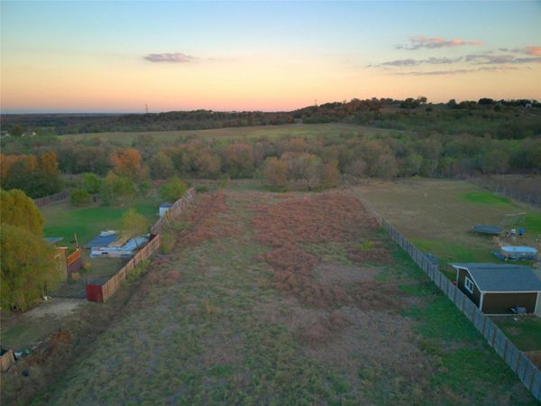 310 Rancho Linda DR , Lockhart, TX 78644
