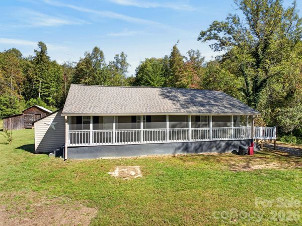 2805 H T Road , Lenoir, NC 28645
