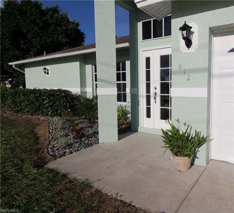 812 Champion Ave, Lehigh Acres, FL 33971 Photo