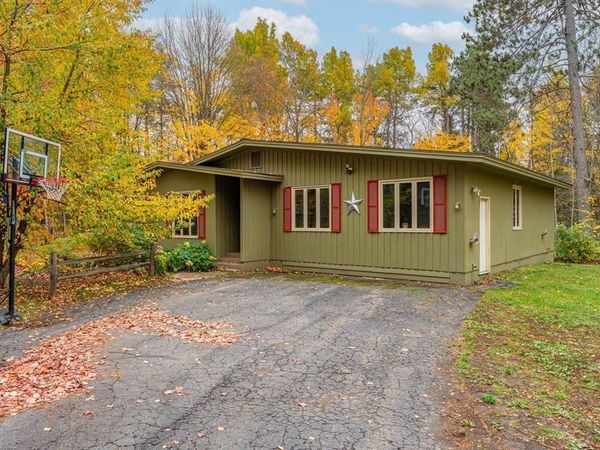 8824 Palm Road, Britt, MN 55710