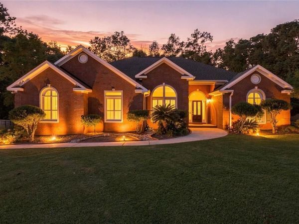 2760 Shanandoah Court W, Mobile, AL 36695