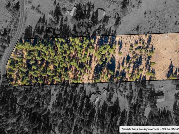 0 Round Lake Road, Klamath Falls, OR 97601